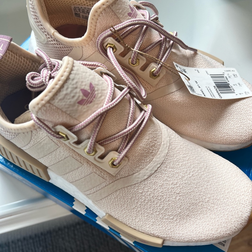 Womens Addidas NWT